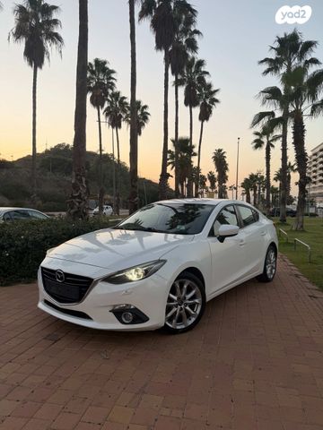 מודעת רכב מאזדה 3