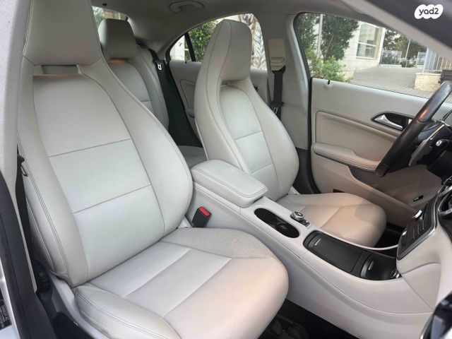 מרצדס-בנץ CLA