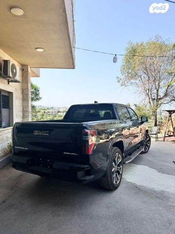 ג'י.אם.סי סיירה EV  