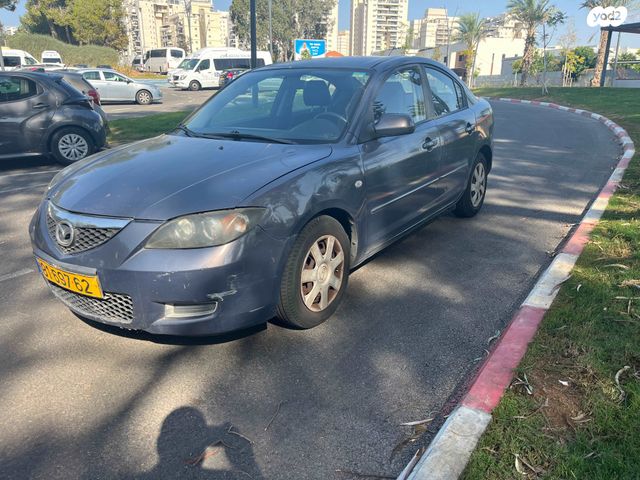 מודעת רכב מאזדה 3