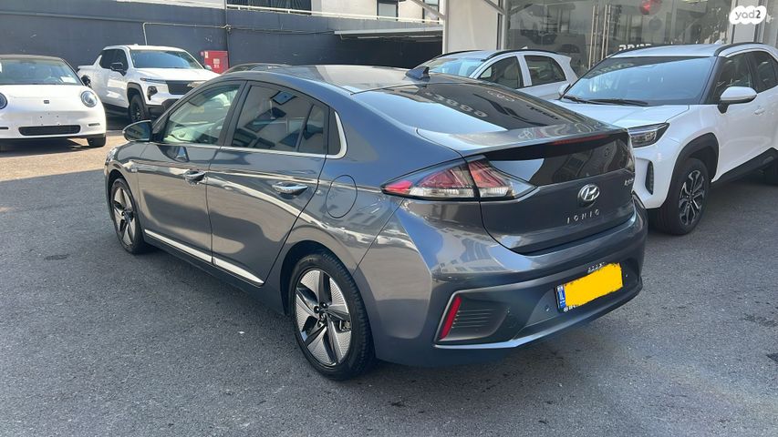 יונדאי איוניק