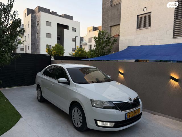 סקודה ראפיד