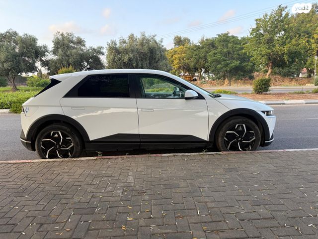 יונדאי איוניק 5