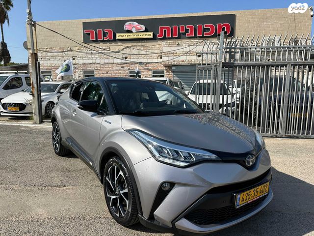 מודעת רכב טויוטה C-HR