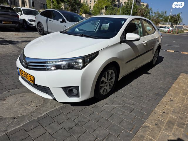 טויוטה קורולה