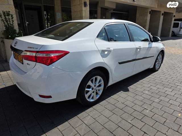 טויוטה קורולה