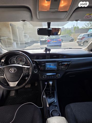 טויוטה קורולה