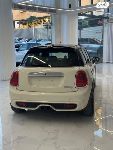 מודעת רכב מיני קופר 2