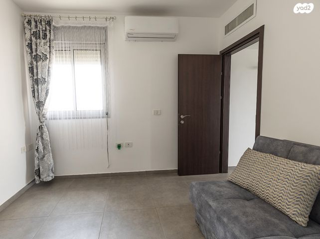 דירה, נתן אלתרמן 18, רחובות החדשה, רחובות