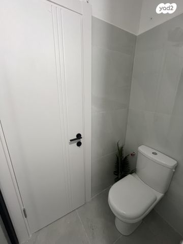 דירה, אפרים צור 48, שקמים ואגמים, אשקלון