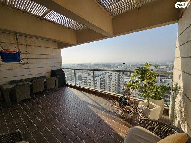 דירה, שייקה אופיר 13, פסגות אפק, ראש העין