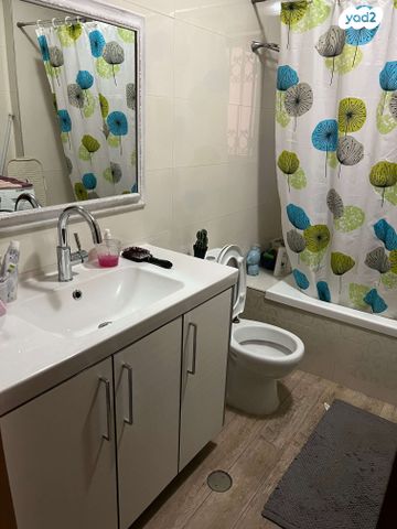 דו משפחתי, ספינת אגוז 31, מול היקב, זכרון יעקב