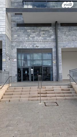 דירה, דולפין 2, גלי כרמל, טירת כרמל