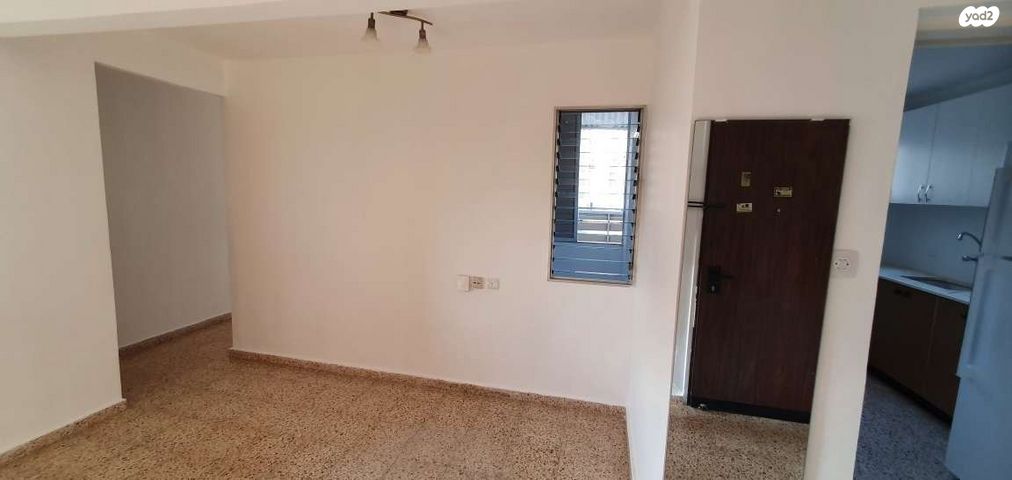 דירה, שדרות גולדה מאיר 14, קרית נורדאו, נתניה