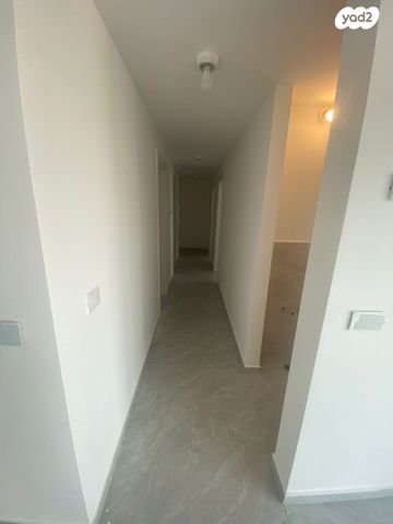 גג/ פנטהאוז, אתרוג 1, כרמי הנדיב, אחוזת רוטנר, קרית מלאכי