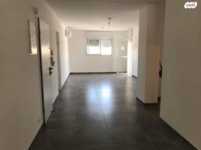 דירה, עולי הגרדום 12, ארמון הנציב, תלפיות מזרח, ירושלים