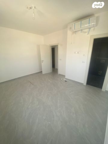 גג/ פנטהאוז, אתרוג 1, כרמי הנדיב, אחוזת רוטנר, קרית מלאכי