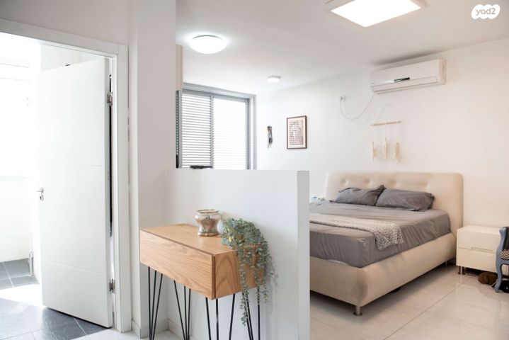 גג/ פנטהאוז, רמב"ם 26, מרכז דרום, רעננה