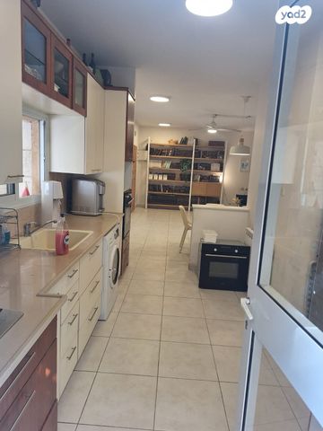 דירה, הרב יצחק נסים 6, חומת שמואל, הר חומה, ירושלים