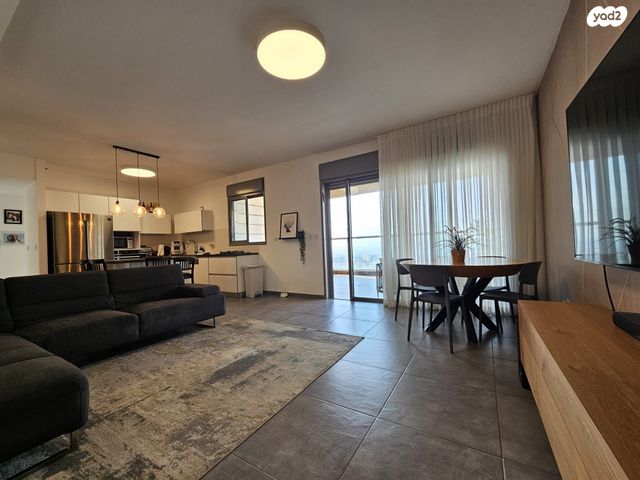 דירה, שייקה אופיר 13, פסגות אפק, ראש העין