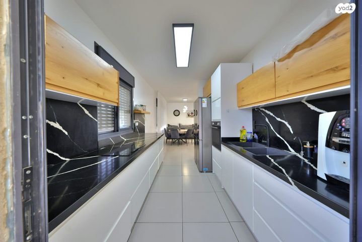 גג/ פנטהאוז, חצב 39, רכסים, רכסים