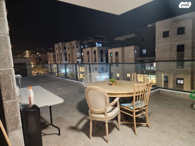 דירה, שמעון פרס 40, מורשת, מודיעין מכבים רעות