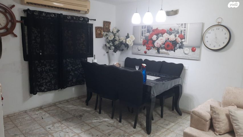 גג/ פנטהאוז, התנאים 13, ג'סי כהן, חולון