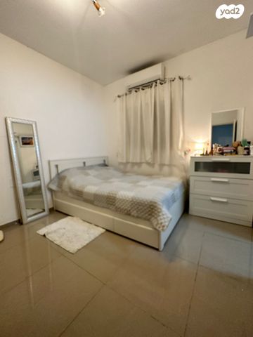 דירה, הראשונים 10, קרית חיים מזרחית, חיפה