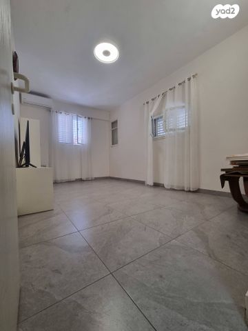 דירה, חכמי אתונה 4, שפירא, תל אביב יפו