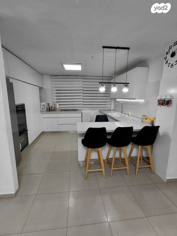 דירה, משה שרת 13, קרית שרת מזרח, חולון