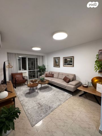 דירה, לבונה 1, גילה, ירושלים