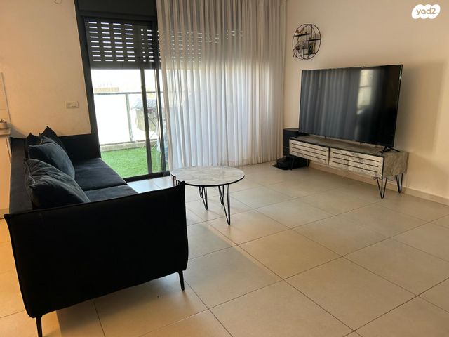 דליה רביקוביץ' 1