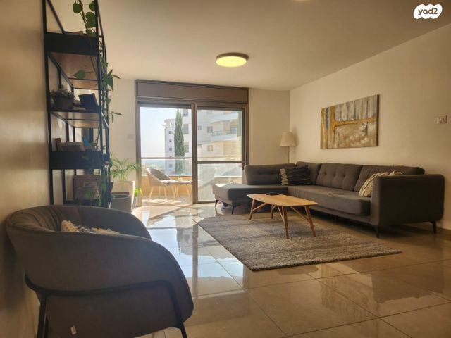 דירה, הרב שלום איפרגן 12, קרית השרון, נתניה