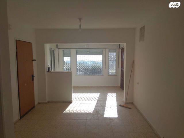 בית פרטי/ קוטג', פני חבר, פני חבר, פני חבר