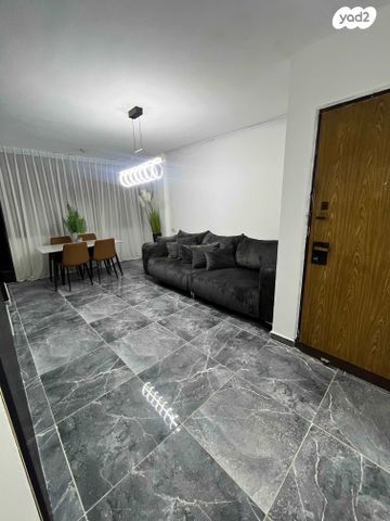 דירה, אפרים צור 48, שקמים ואגמים, אשקלון