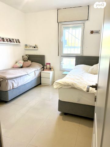 דירה, מבוא ערמון 5, שכונה ב', מבשרת ציון