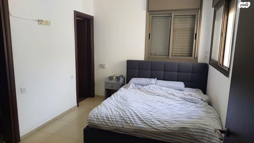 דירה, דבורה ברטונוב 7, קרית אילון, חולון