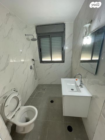 דירה, דב גור 30, רובע ו', אשדוד