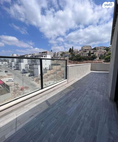 גג/ פנטהאוז, קוממיות 9, שאר העיר, מגדל העמק