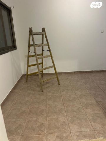 יחידת דיור, הזית 33, כפיר יוסף, אלפי מנשה