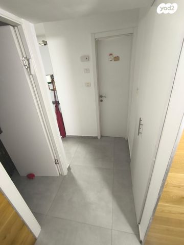 דירה, דרך נגבה 51, מרום נווה, רמת יצחק, רמת גן