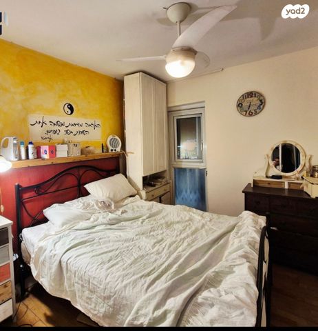 דירה, שער ציון 10, קרית שרת מערב, חולון