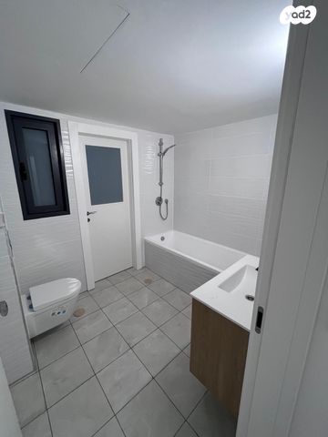 דירה, לוטם 25, הפרחים, חריש