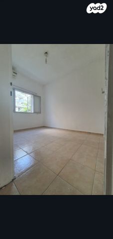 דירה, ארנון 27, נווה יהושע, ערמונים, רמת גן