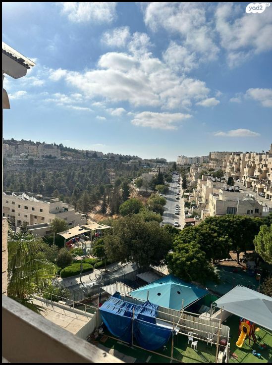 גג/ פנטהאוז, מזל שור 4, פסגת זאב, ירושלים