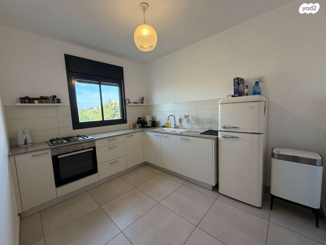 דירה, בזלת 12, שאר העיר, אריאל