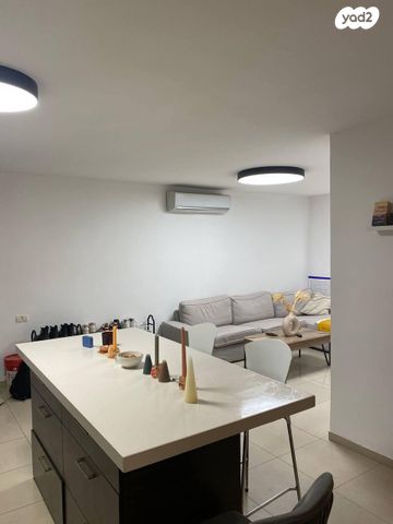 דירה, אנילביץ' 23, שיכון ותיקים, חולון