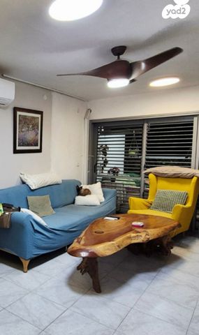 דירה, שער ציון 10, קרית שרת מערב, חולון