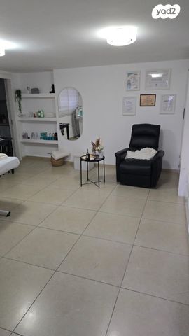 יחידת דיור, ברקן 12, עין שרה, נהריה