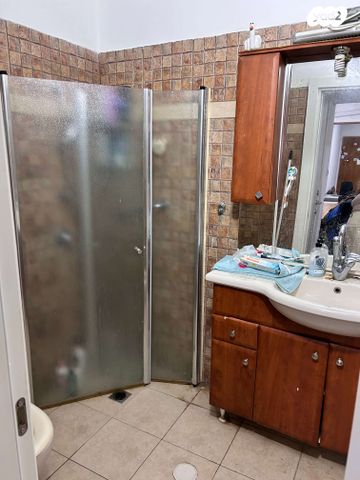 ז'בוטינסקי 21